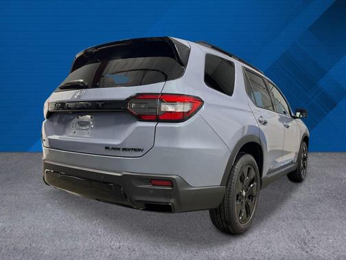 Sonic Gray Pearl 2026 Honda Pilot Black Edition