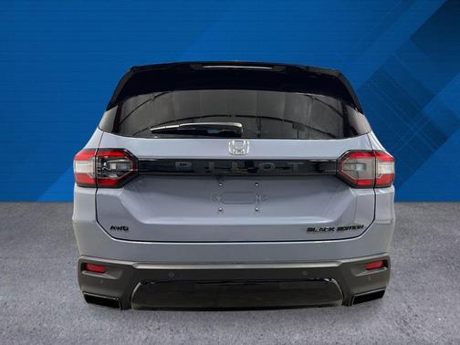 Sonic Gray Pearl 2026 Honda Pilot Black Edition