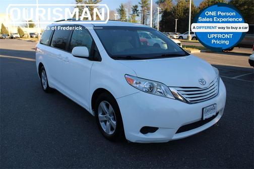 2017 Toyota Sienna LE