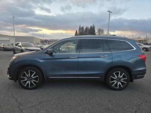 2021 Honda Pilot Touring 8-Passenger