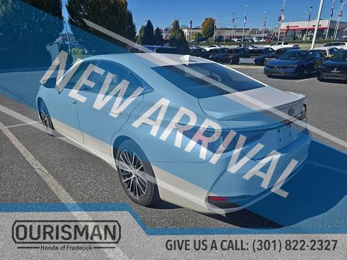 2024 Lexus ES 300h Base