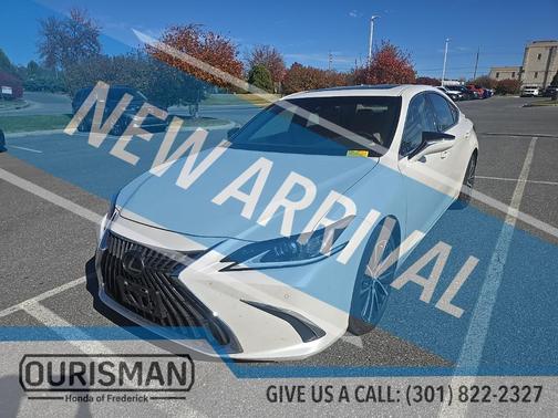 2024 Lexus ES 300h Base