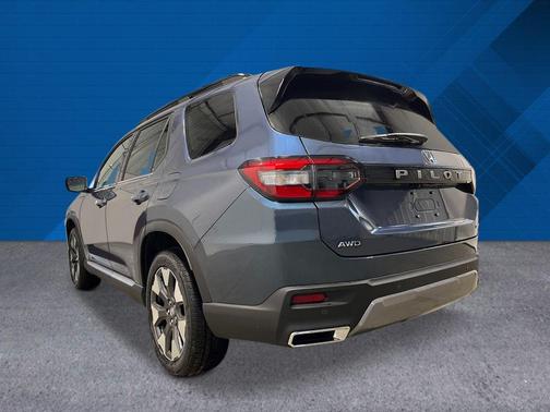 Smoke Blue Pearl 2026 Honda Pilot Touring 8-Passenger