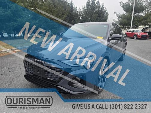 2024 Audi Q8 e-tron Prestige