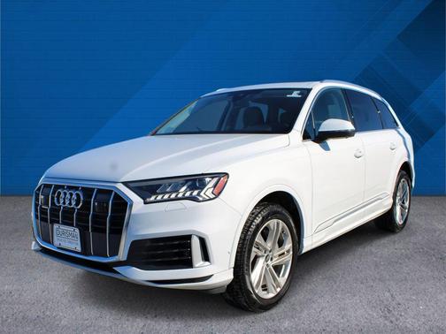 2023 Audi Q7 55 Premium Plus