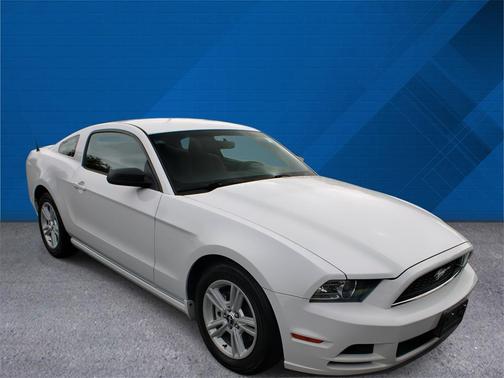 2014 Ford Mustang V6