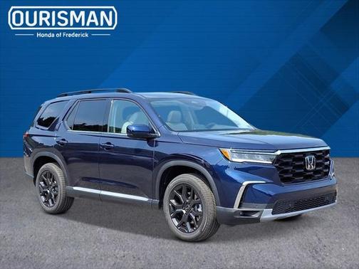2025 Honda Pilot Touring 8-Passenger