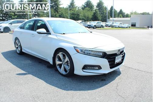 2019 Honda Accord Touring 2.0T