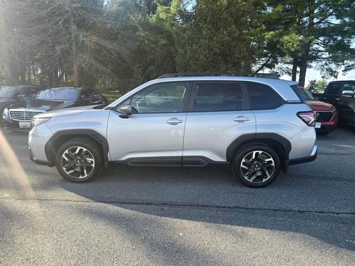 Ice Silver Metallic 2025 Subaru Forester Limited