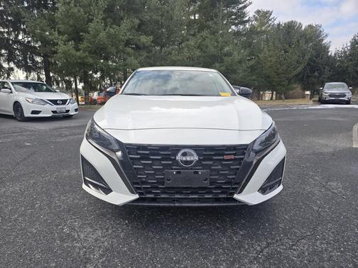 2024 Nissan Altima SR FWD