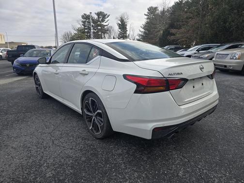 2024 Nissan Altima SR FWD