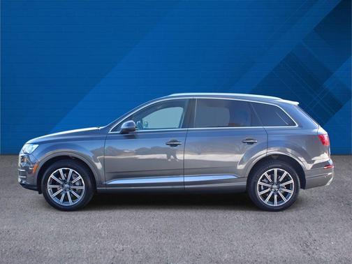 2019 Audi Q7 55 Premium Plus