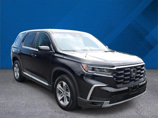 2023 Honda Pilot AWD EX-L 8 Passenger