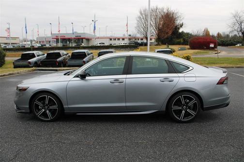 2023 Honda Accord Hybrid Base