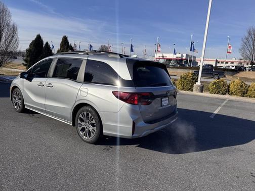 2025 Honda Odyssey Touring