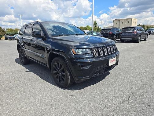 2017 Jeep Grand Cherokee Altitude