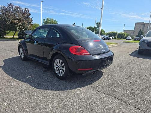 Deep Black Pearl 2016 Volkswagen Beetle 1.8T Wolfsburg Edition w/PZEV