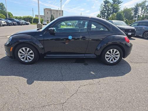Deep Black Pearl 2016 Volkswagen Beetle 1.8T Wolfsburg Edition w/PZEV