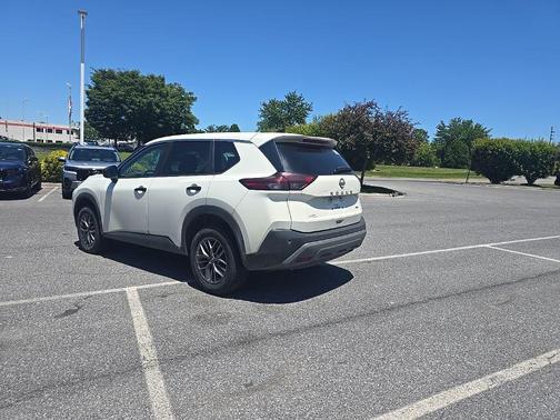Glacier White 2023 Nissan Rogue S