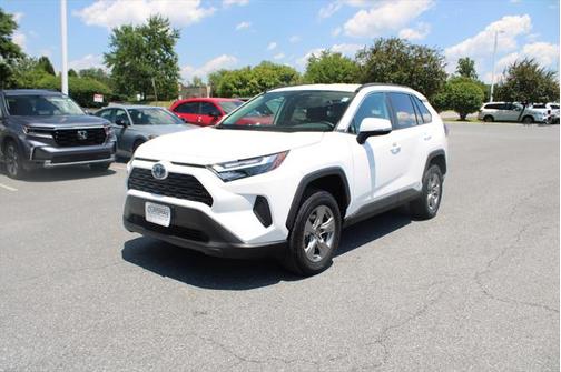 2024 Toyota RAV4 Hybrid XLE