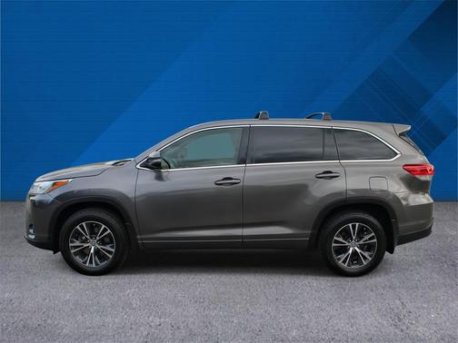 2018 Toyota Highlander LE I4