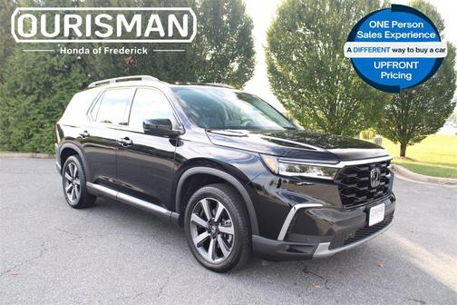 2023 Honda Pilot Touring 8-Passenger
