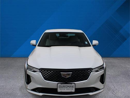 2023 Cadillac CT4 Premium Luxury