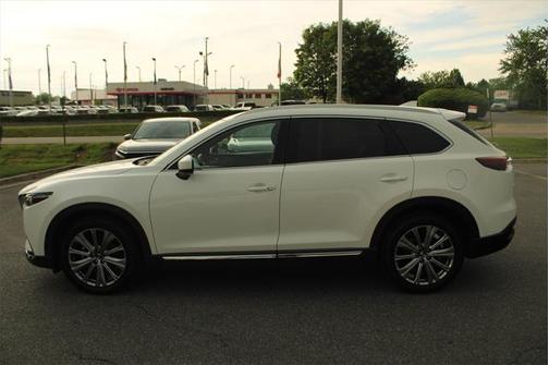 2022 Mazda CX-9 Signature