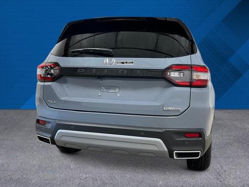 2025 Honda Pilot Touring 8-Passenger