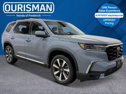 2025 Honda Pilot Touring 8-Passenger