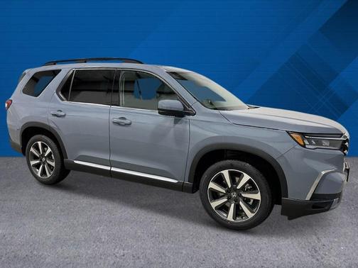2025 Honda Pilot Touring 8-Passenger