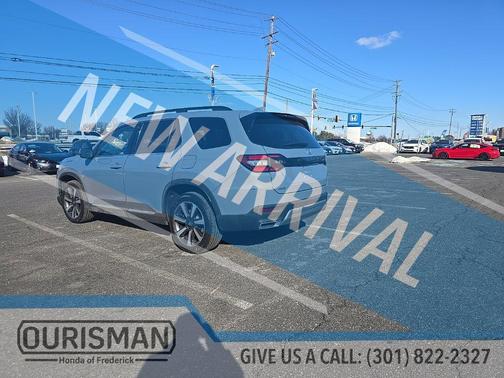 2023 Honda Pilot Touring 8-Passenger