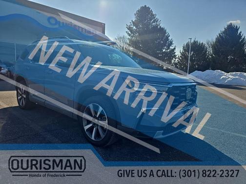 2023 Honda Pilot Touring 8-Passenger