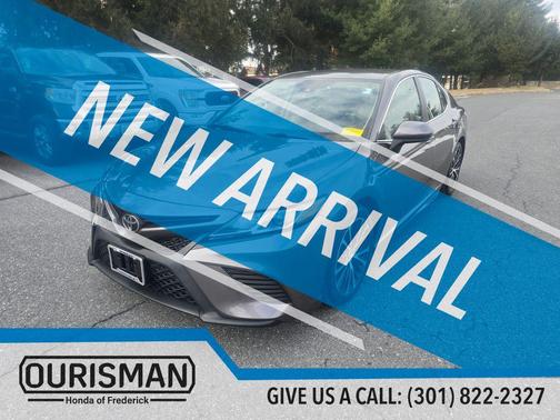 2020 Toyota Camry SE