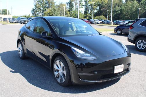 2023 Tesla Model Y Long Range Dual Motor All-Wheel Drive