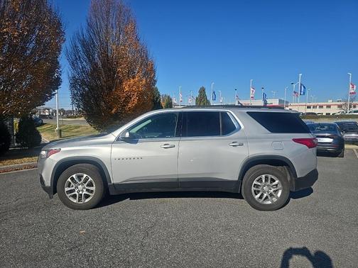 2020 Chevrolet Traverse LT Cloth