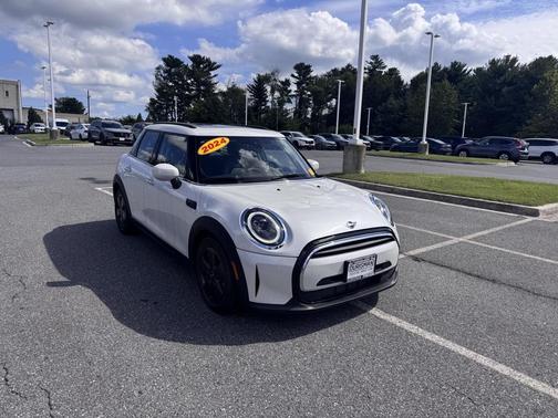 2024 MINI Hardtop Cooper