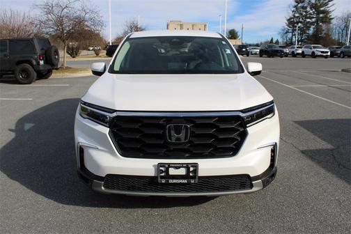 2023 Honda Pilot AWD EX-L 8 Passenger