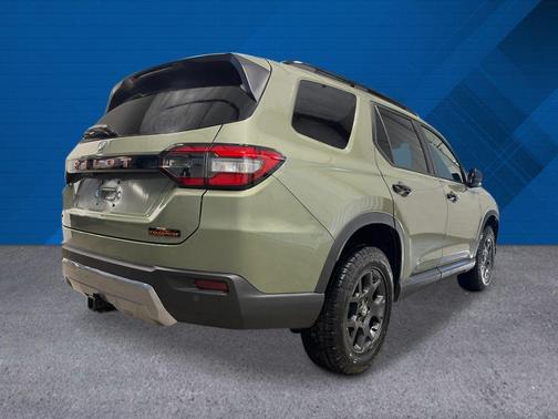 Ash Green Metallic 2026 Honda Pilot TrailSport