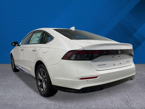 Platinum White Pearl 2026 Honda Accord Hybrid EX-L