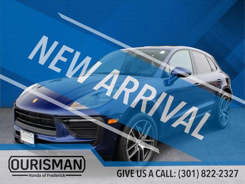 2022 Porsche Macan Base