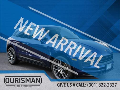 2022 Porsche Macan Base