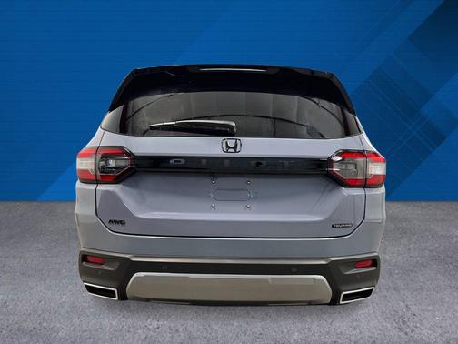 Sonic Gray Pearl 2026 Honda Pilot Touring 8-Passenger