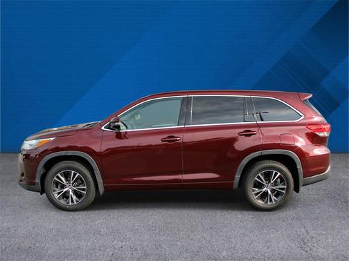 2017 Toyota Highlander LE