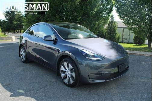 2023 Tesla Model Y Long Range Dual Motor All-Wheel Drive