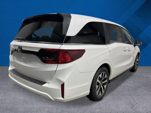 Platinum White Pearl 2026 Honda Odyssey EX-L