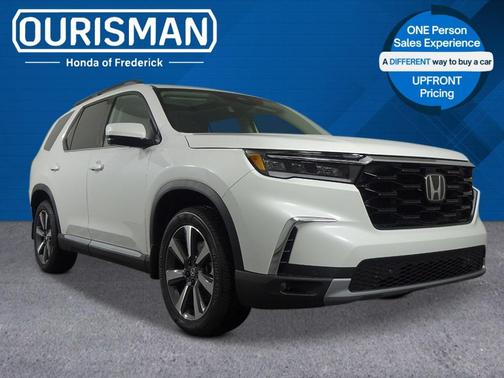 2025 Honda Pilot Touring 8-Passenger