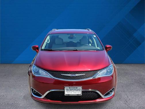 Velvet Red Pearlcoat 2020 Chrysler Pacifica Touring-L Plus