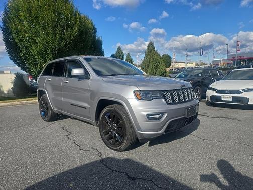2020 Jeep Grand Cherokee Altitude
