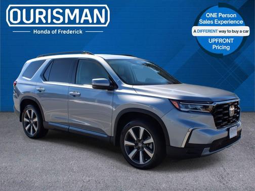 2025 Honda Pilot Touring 8-Passenger